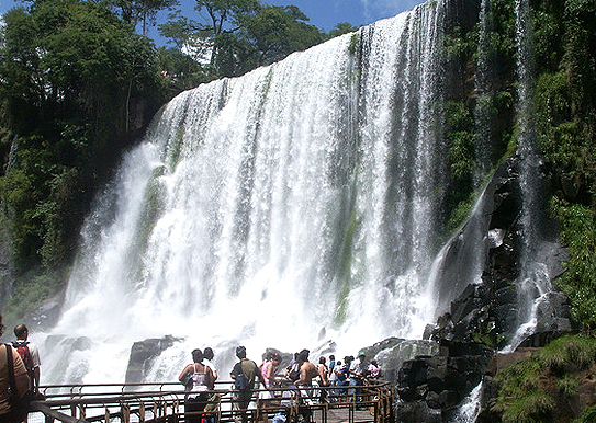 CATARATAS DEL IGUAZU, CIRCUITO INFERIOR, PUERTO IGUAZU